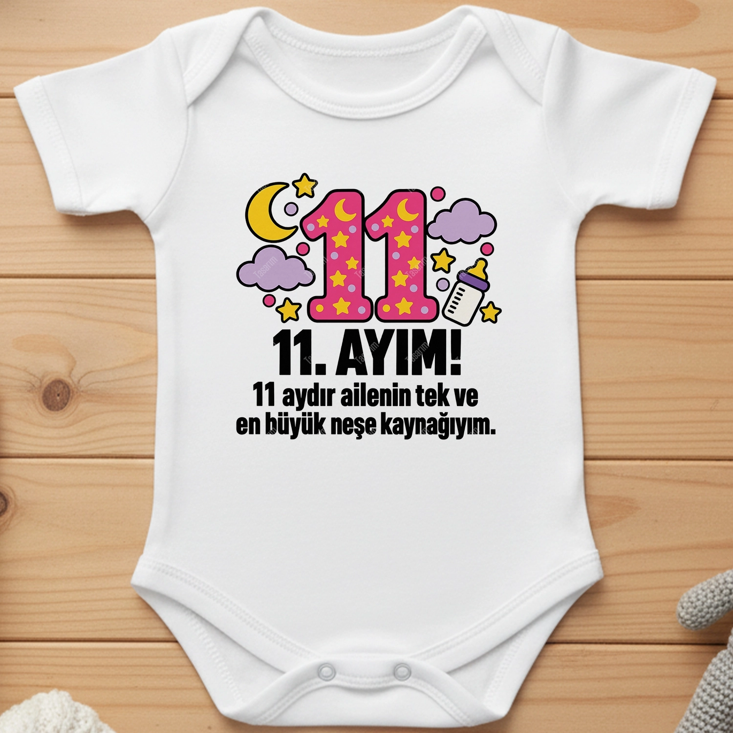 11. Aylık - 11 Aydır Ailenin Tek Ve En Büyük Neşe Kaynağıyım - Bebek Body Zıbın