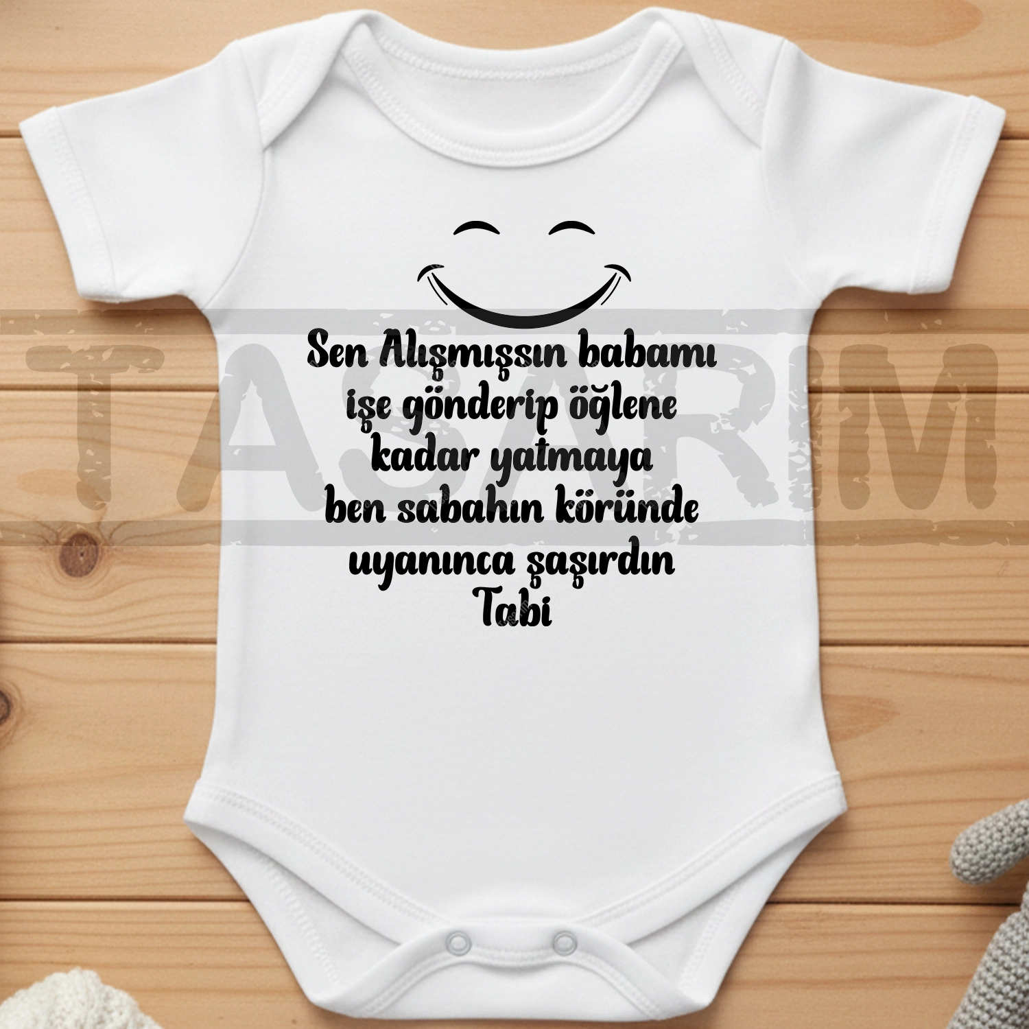 Sen Alışmışsın Babamı İşe Gönderip Öğlene Kadar Yatmaya Ben Sabahın Köründe Uyanınca Şaşırdın Tabi - Bebek Body Zıbın