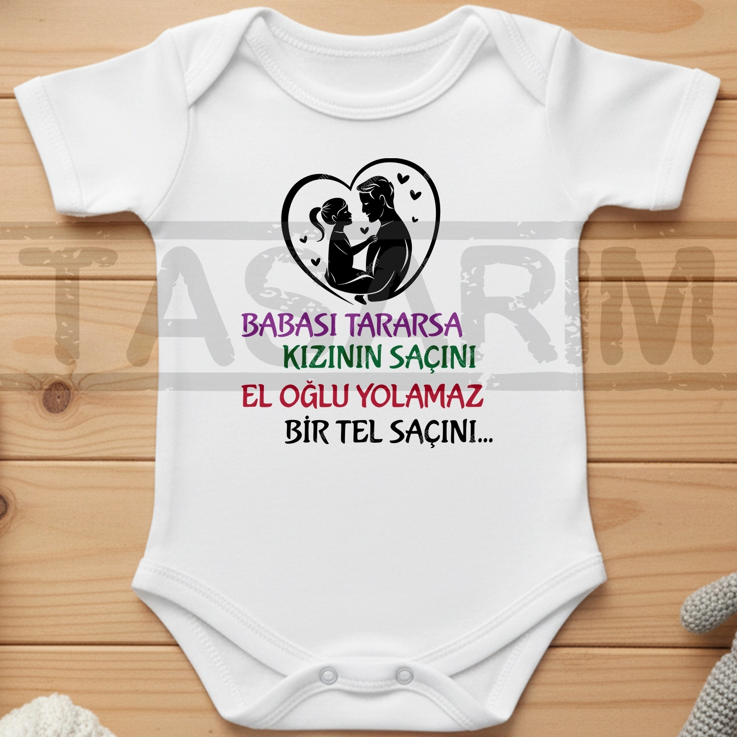 Babası Tararsa Kızının Saçını El Oğlu Yolamaz Bir Tel Saçını - Bebek Body Zıbın