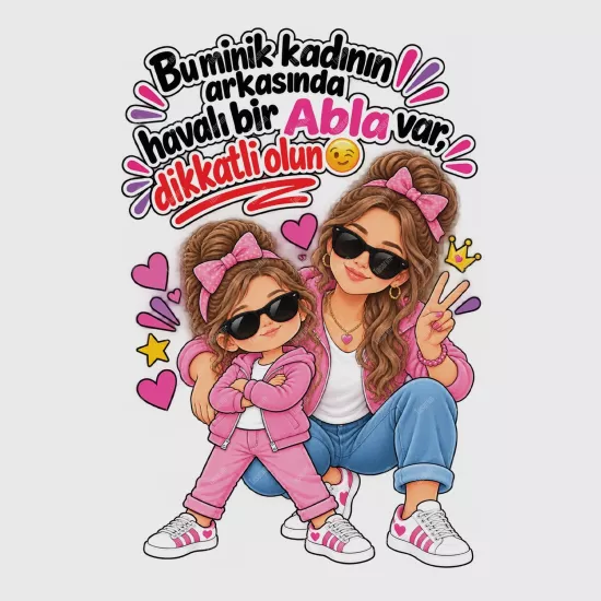 Bu Minik Kadının Arkasında Havalı Bir Abla Var Dikkatli Olun